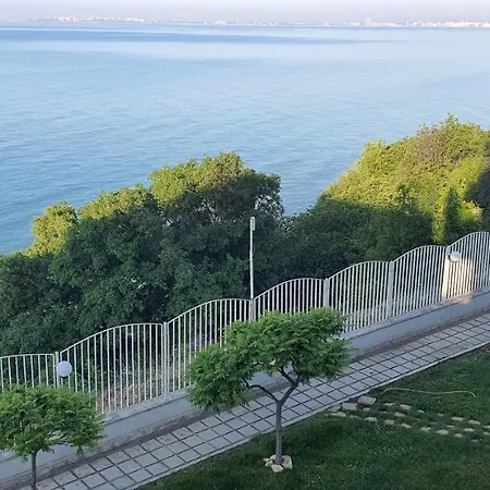 Апартаменты Alex *