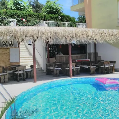 Апартаменты Alex